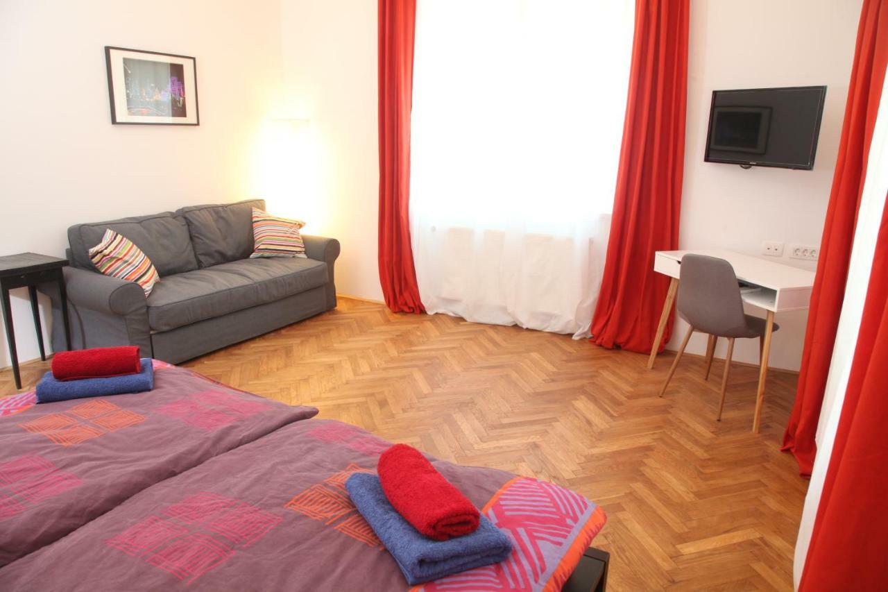 Writer'S Place Hotel Ljubljana Luaran gambar